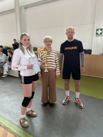 " ˲: , , &#127952;"